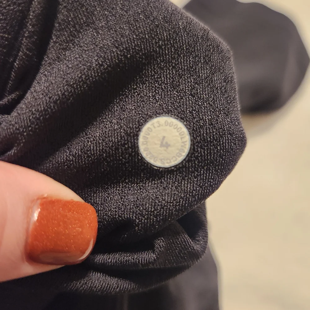 🍋🍋 Lululemon Get Centered High Rise Crop 21" Black 🍋🍋 - Picture 8 of 8